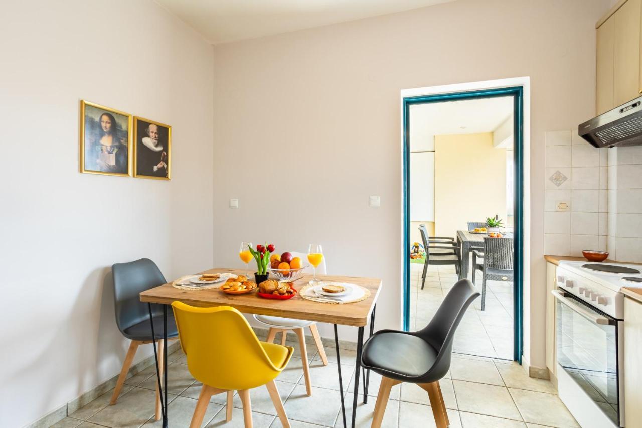 Jason City Escape - Cozy Urban Gem Kalamata Extérieur photo