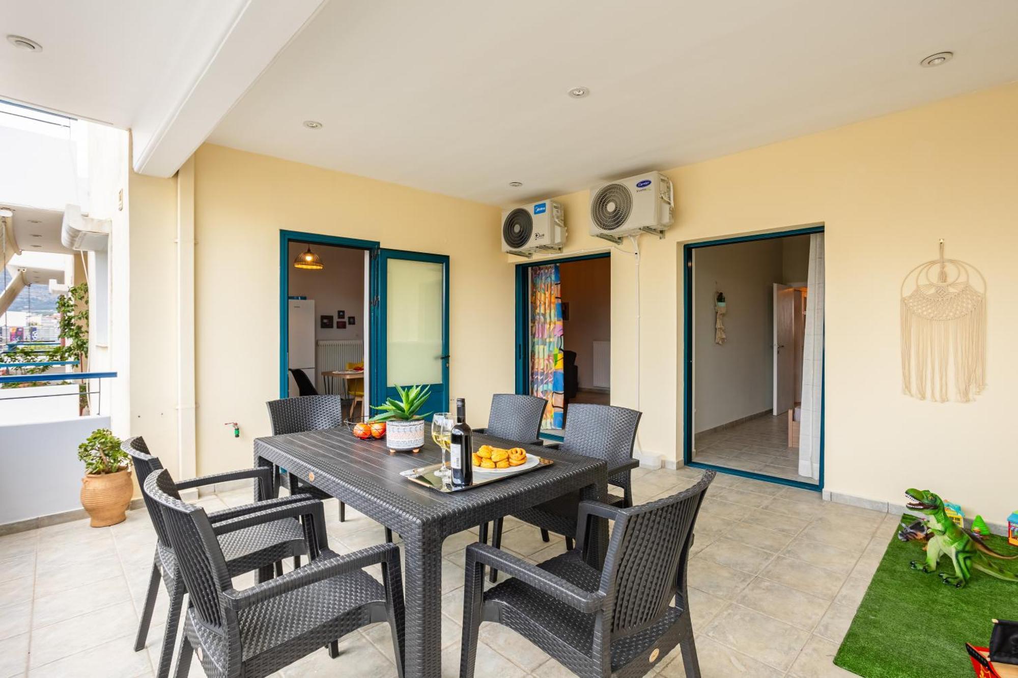 Jason City Escape - Cozy Urban Gem Kalamata Extérieur photo